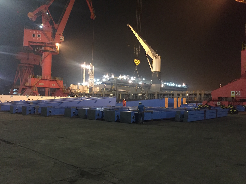 Last batch of RTG’s arrives in the UAE
