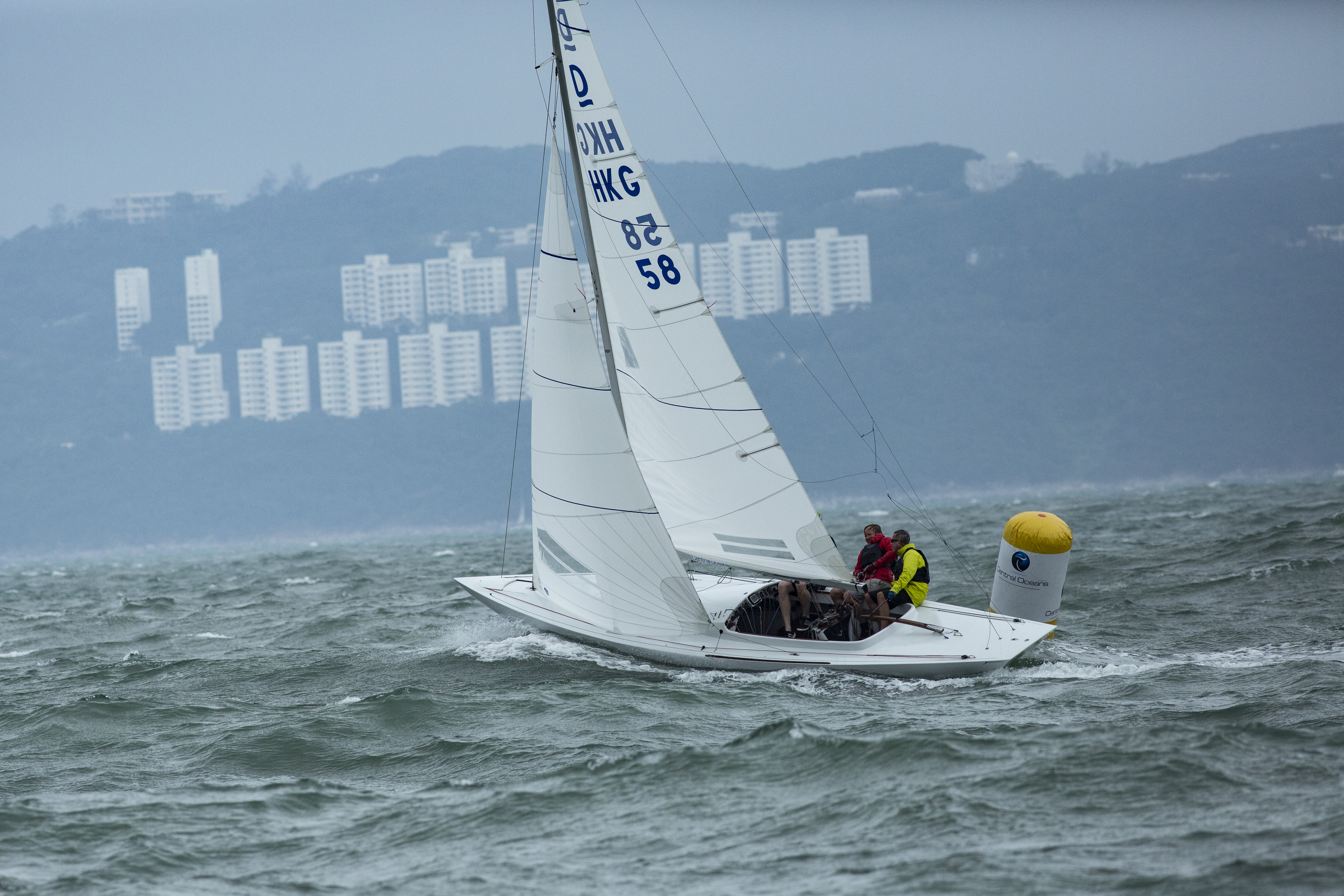 Team “Zephyr” wins in Hong Kong