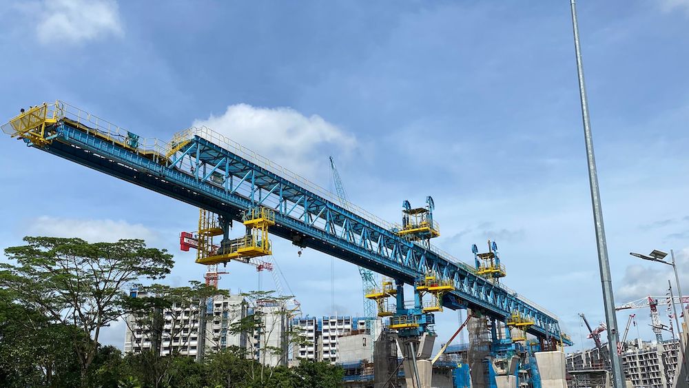 Building elevated railway stations in Singapore