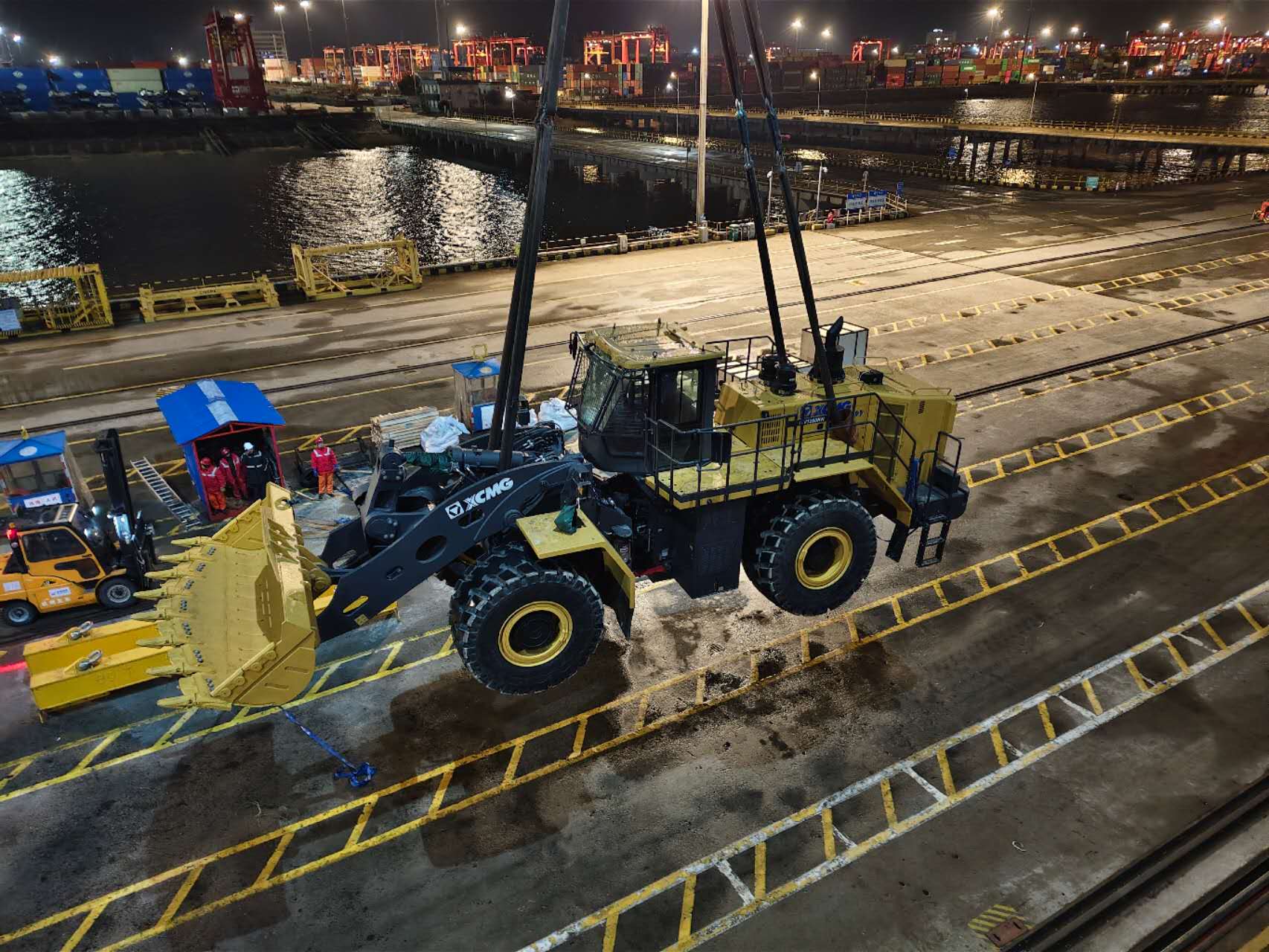 Shipment of Mining Trucks and Wheel Loaders from China to Brazil